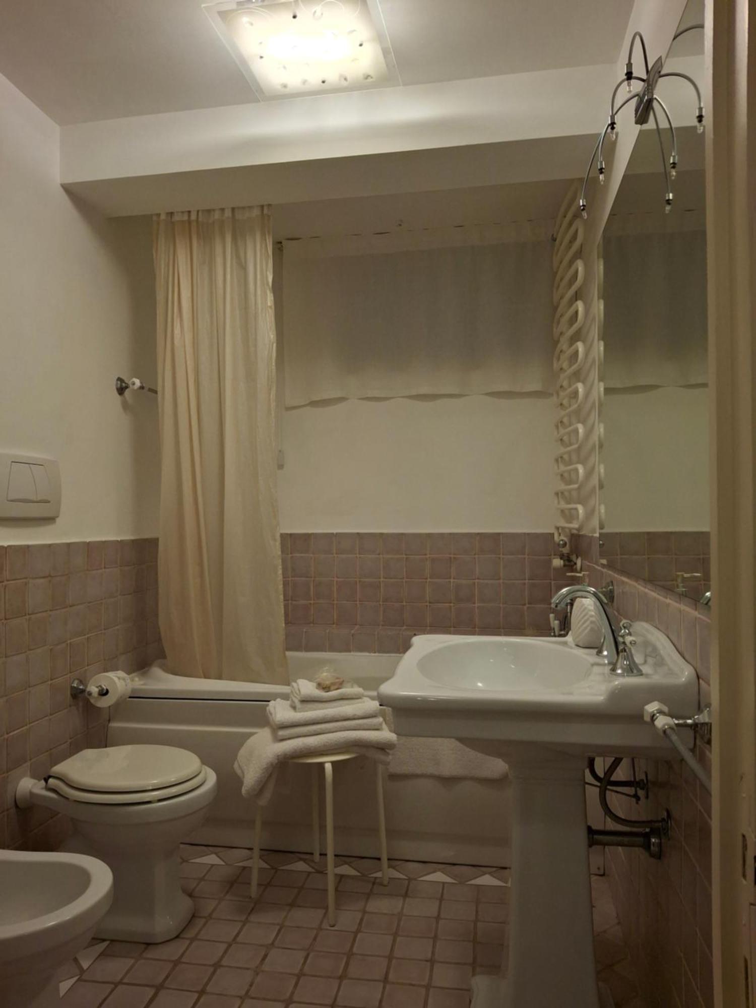 B&B Il Tiglio Porto SantʼElpidio Habitación foto